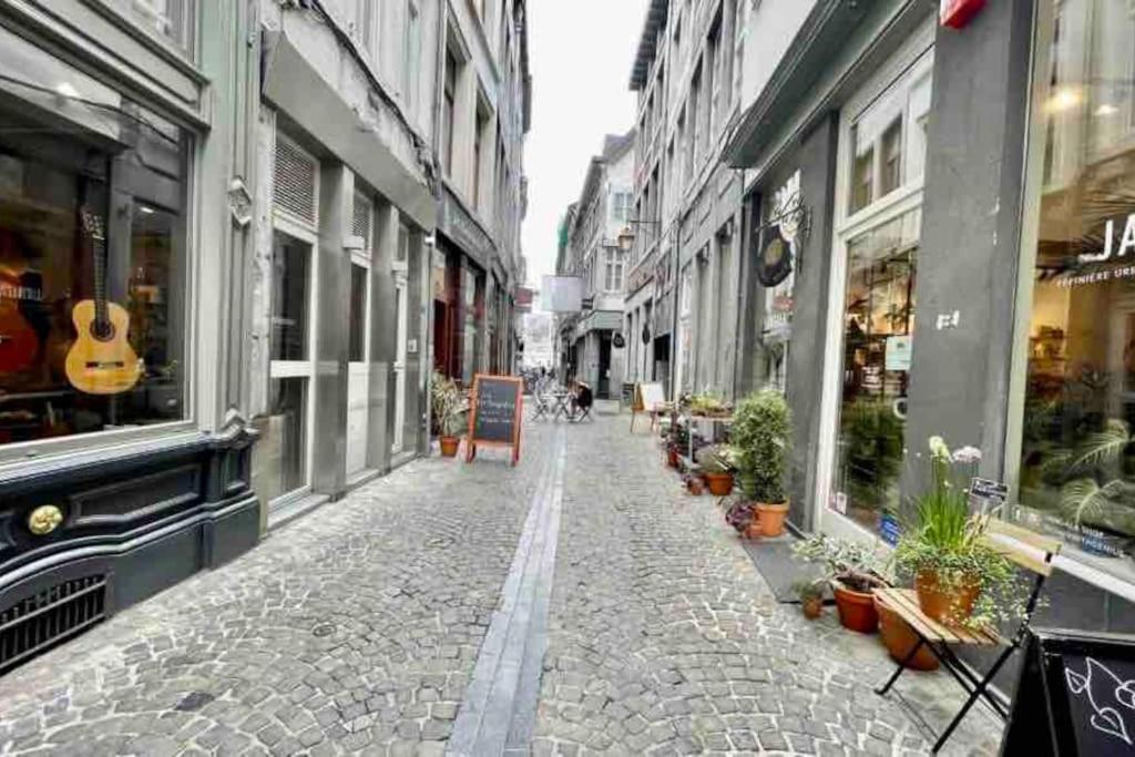 Le Neuvice - Place Du Marche, Quais, Bueren Liège Zewnętrze zdjęcie